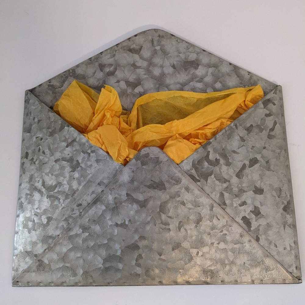 Metal envelope